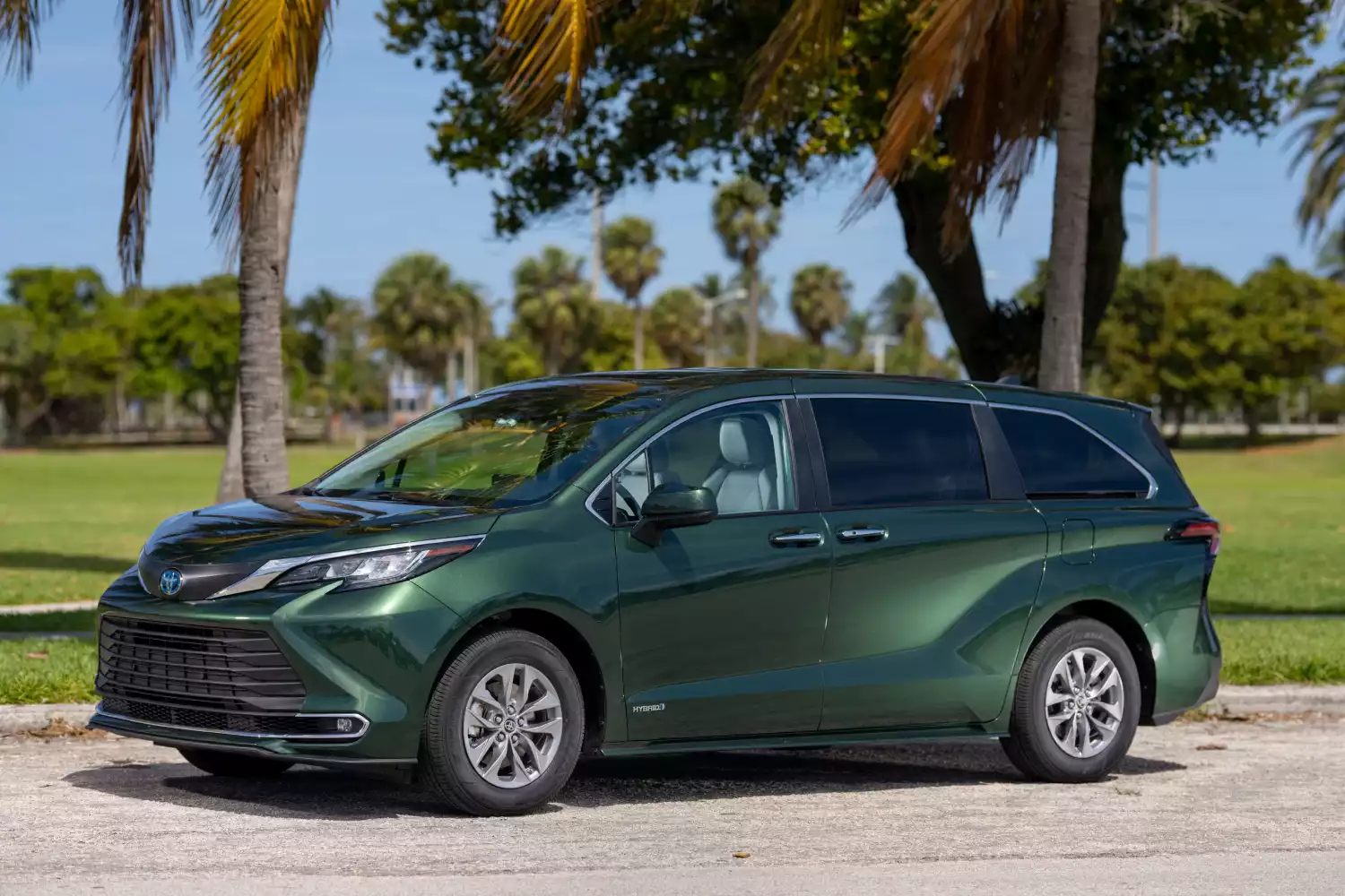 Toyota Sienna rear storage